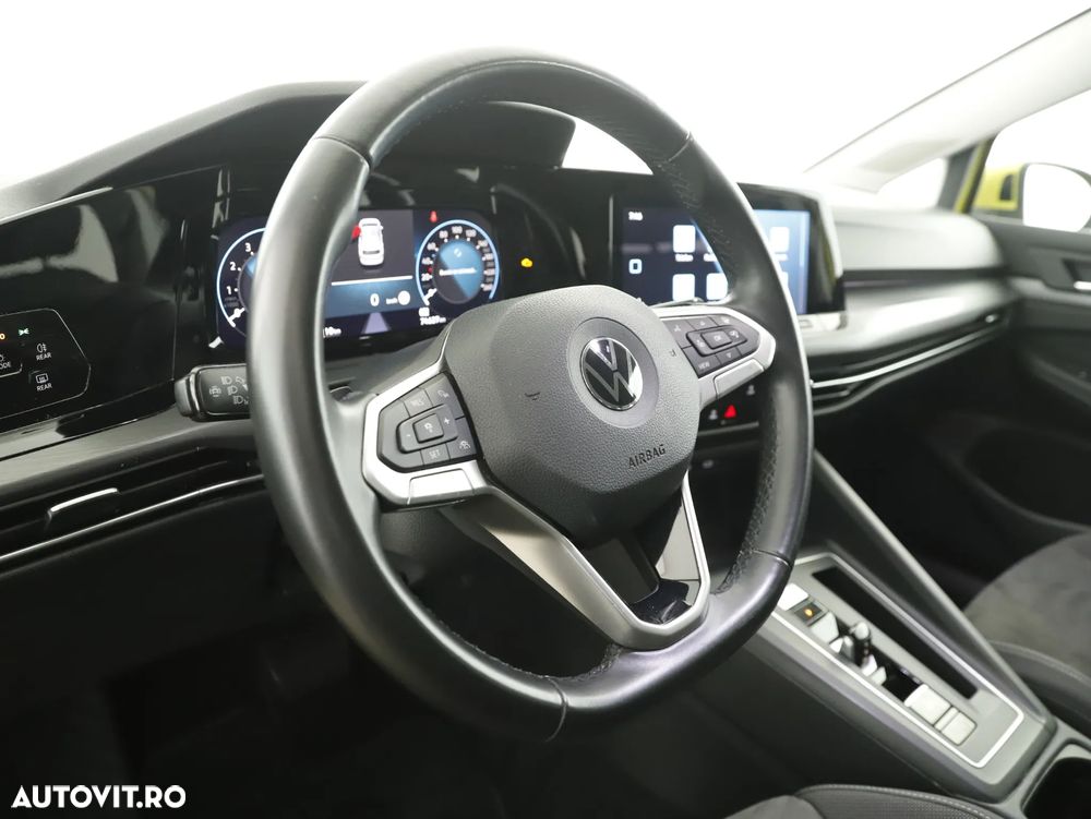 Volkswagen Golf 1.5 eTSI ACT DSG MHEV Style - 13