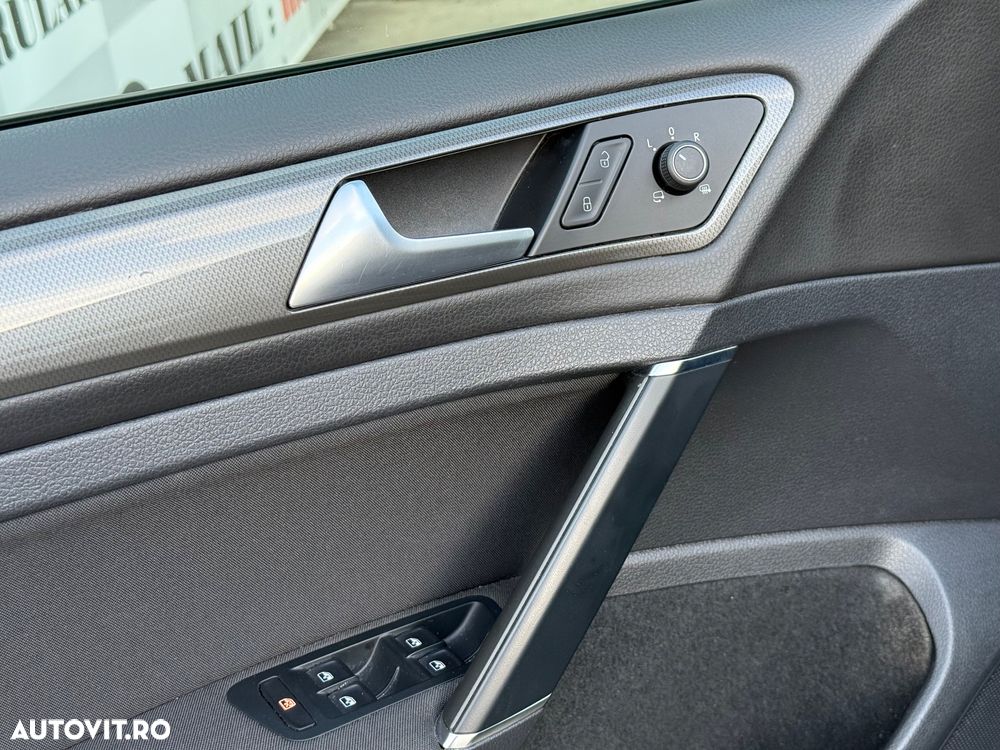 Volkswagen Golf 1.6 TDI (BlueMotion Technology) DSG Comfortline - 16