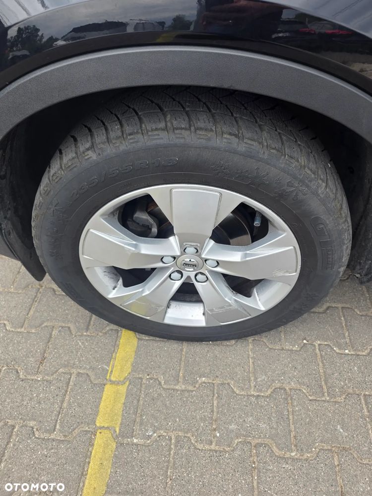 Volvo XC 40 T3 Geartronic Momentum Pro - 23
