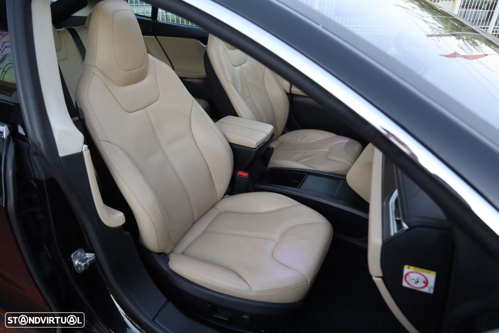 Tesla Model S 85D - 9