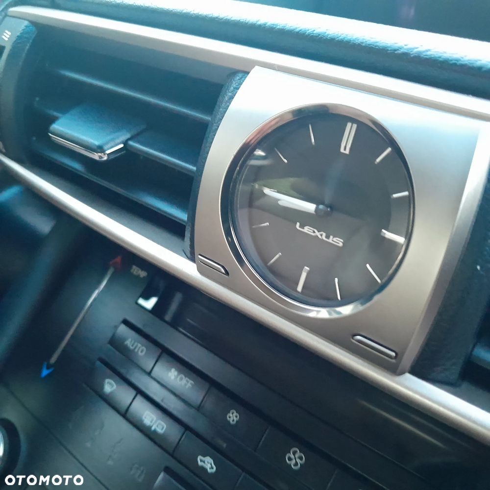 Lexus IS 200t Comfort - 30