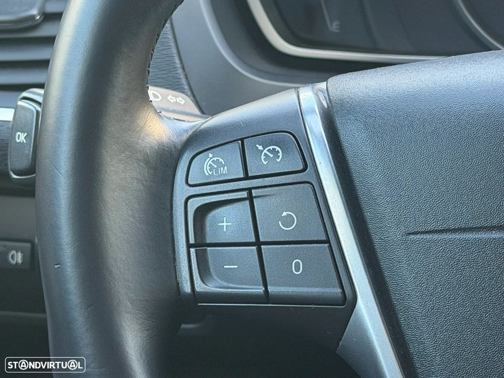 Volvo V40 1.6 D2 Summum - 12