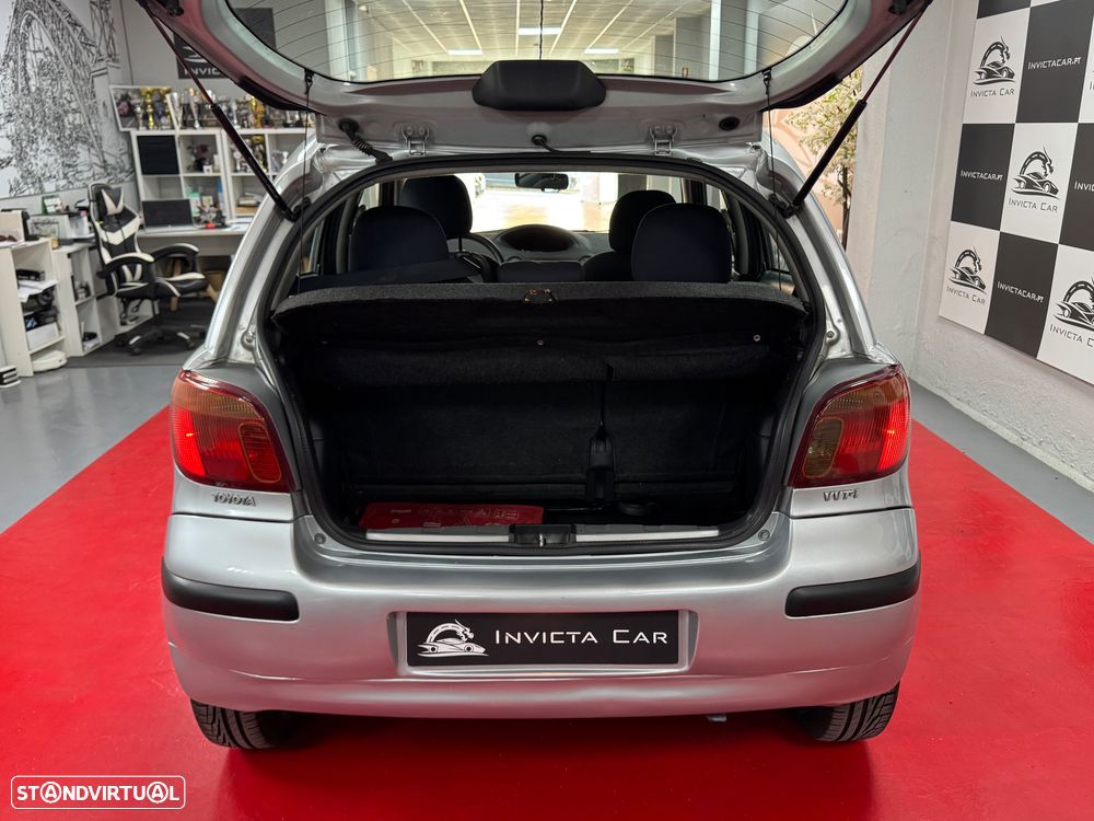 Toyota Yaris 1.0 Sol - 13