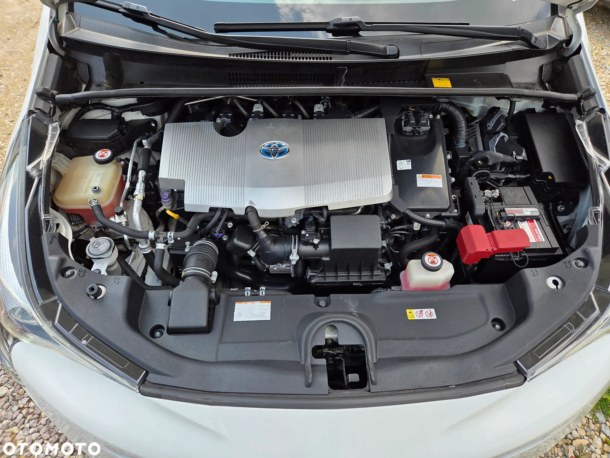 Toyota Prius 1.8 Hybrid Prestige - 28