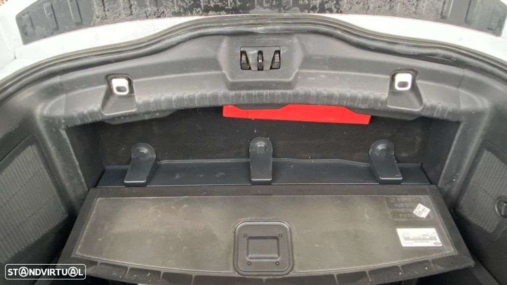 Ford S-Max - 12