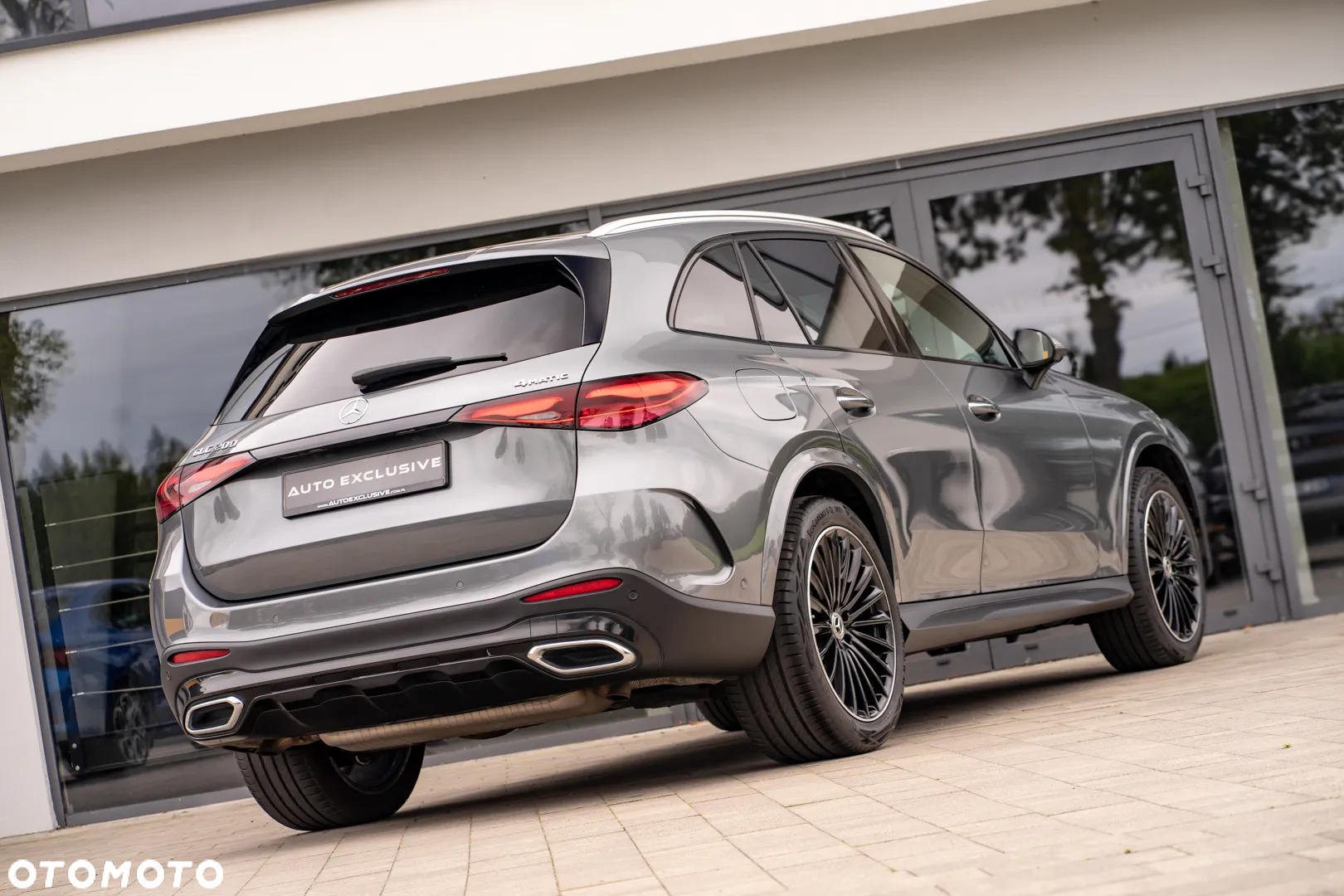 Mercedes-Benz GLC - 21