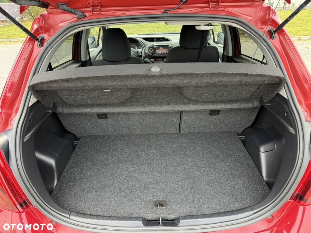Toyota Yaris 1.33 VVT-i Executive - 40