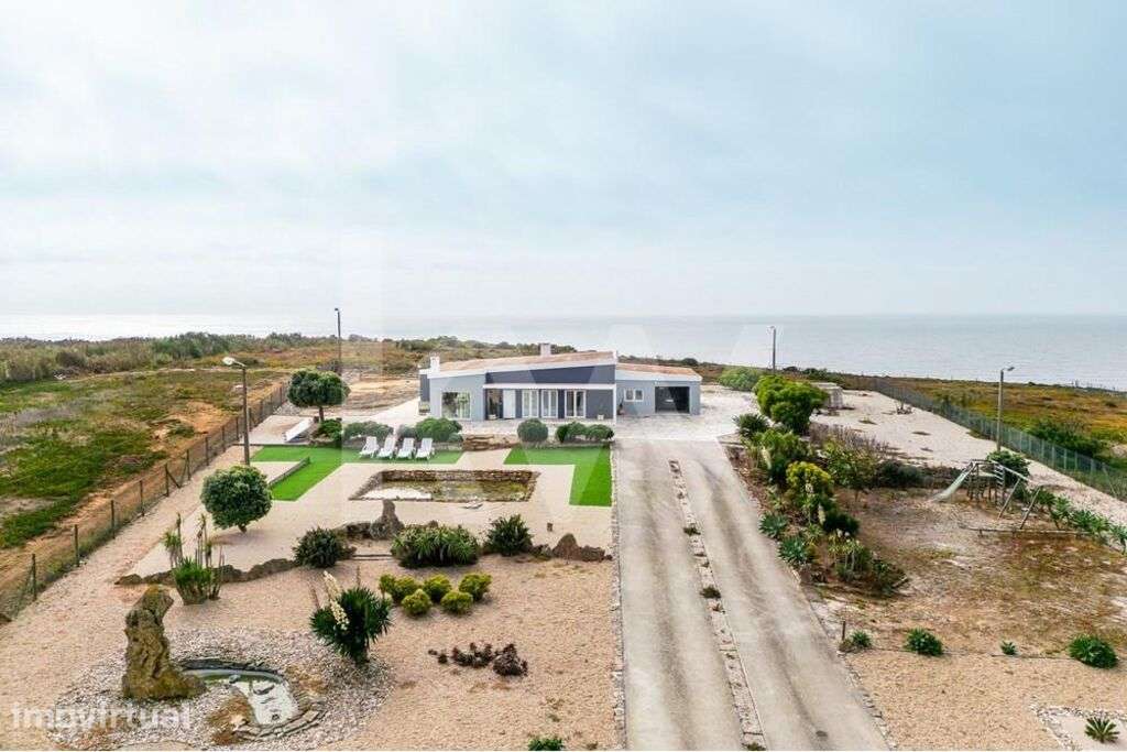 Moradia sobre a Praia da Calada - Grande imagem: 3/39