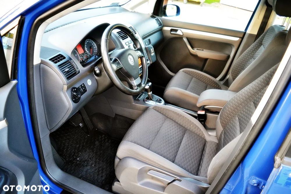 Volkswagen Touran 2.0 TDI DSG United - 19