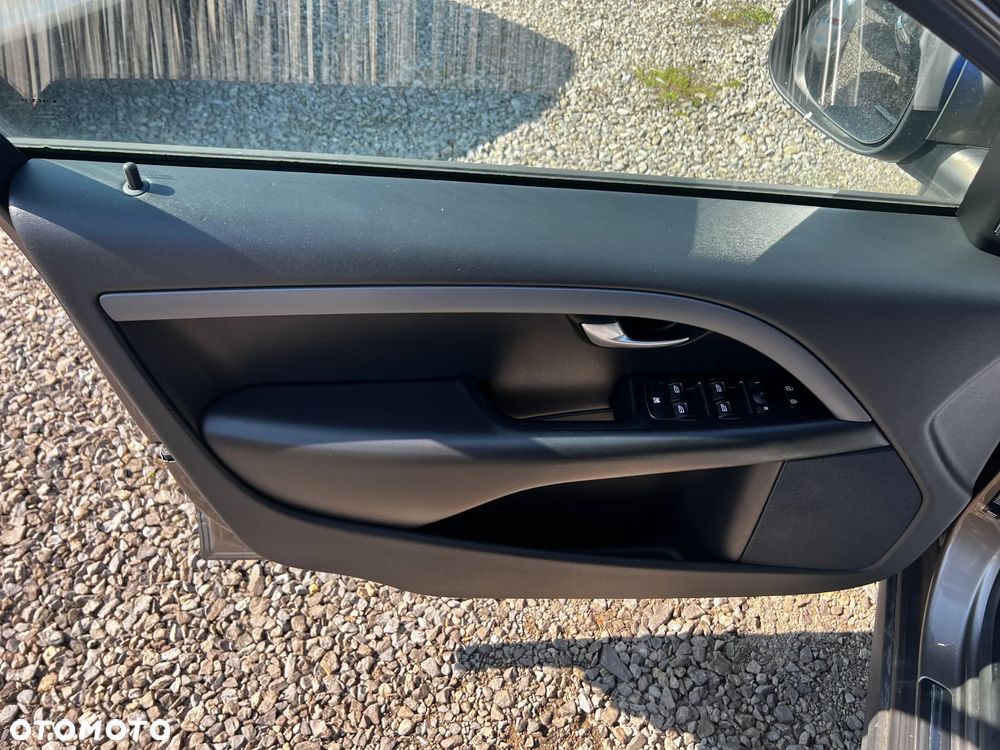 Volvo V70 2.0 Kinetic - 22