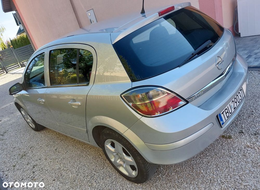 Opel Astra 1.6 Enjoy - 4