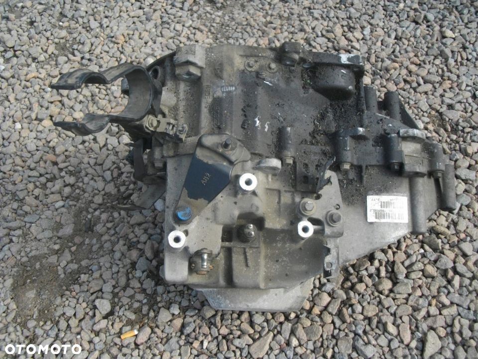 Skrzynia biegów Volvo V40 S40 Space Star Carisma 1.9 dCi DiD kod m56l2 - 2