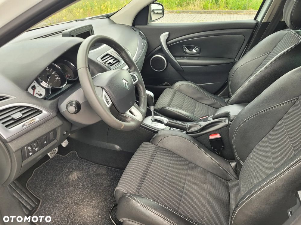 Renault Megane dCi 110 FAP EDC Bose Edition - 16
