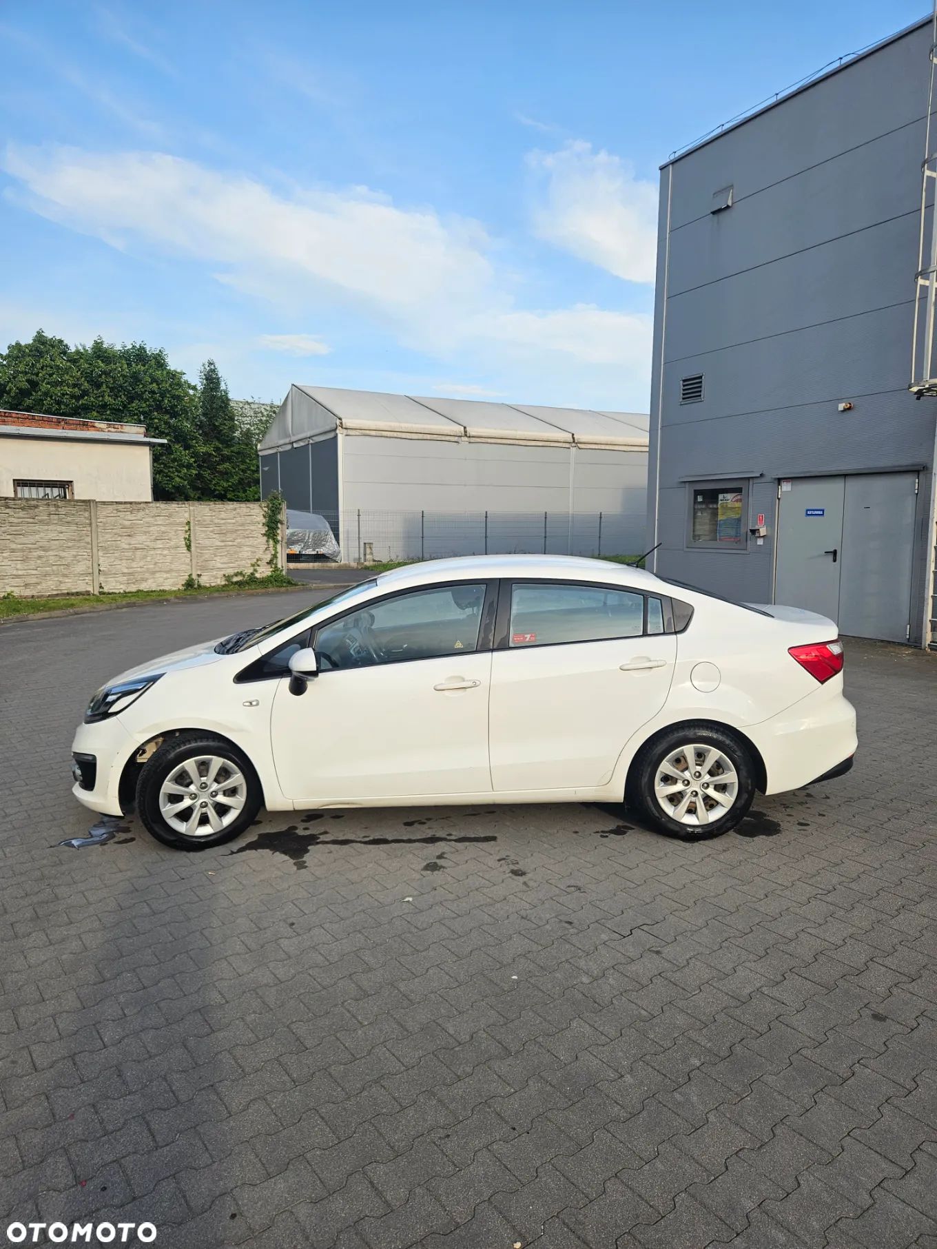 Kia Rio - 1