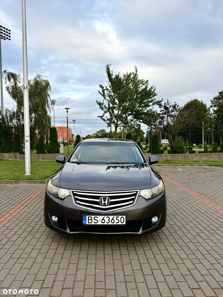 Honda Accord 2.0 Comfort - 2