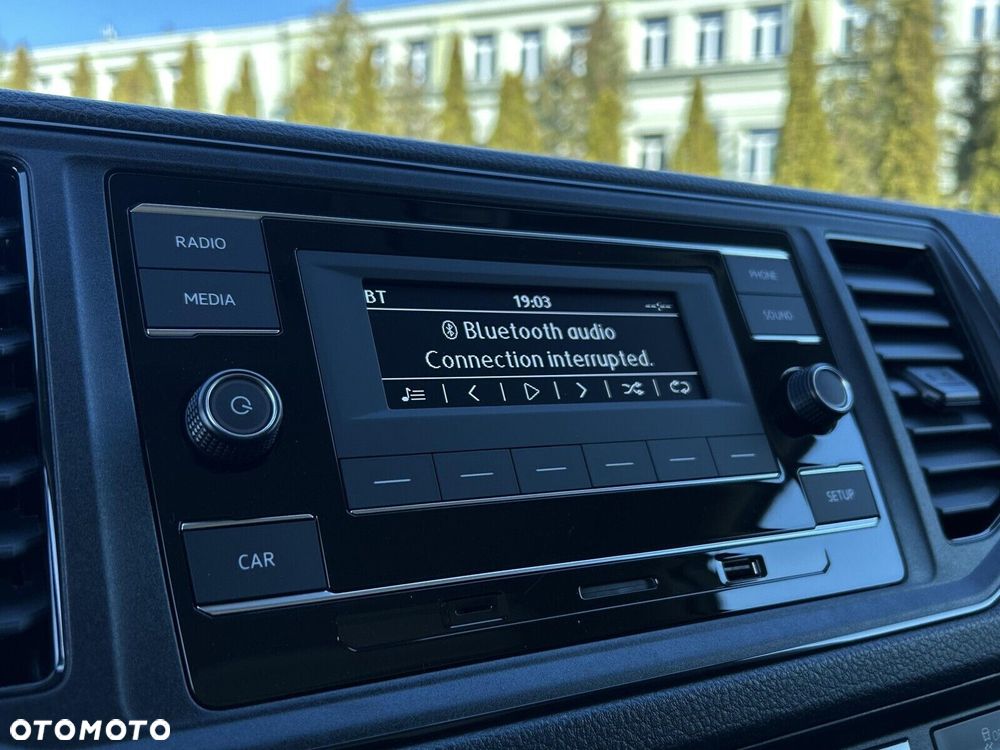 Volkswagen Crafter Crafter 35 Podwozie z pojedynczą kabiną silnik: 2,0 l TDI EURO VI-e SCR 103 kW / skrzynia biegów: Przedni napęd manualna 6-biegowa rozstaw osi: 4490 mm - 22