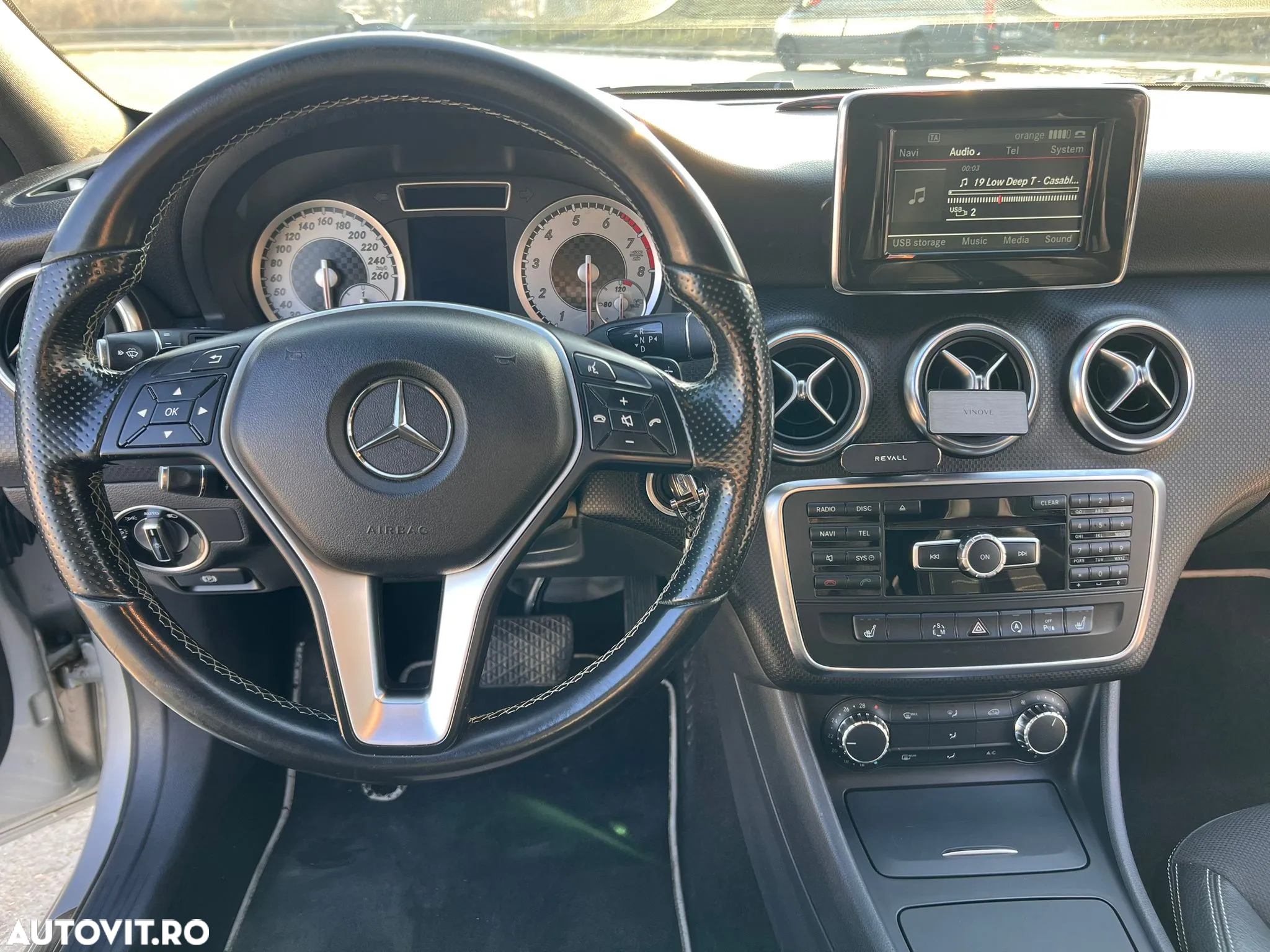 Mercedes-Benz A 200 (BlueEFFICIENCY) 7G-DCT Urban - 20