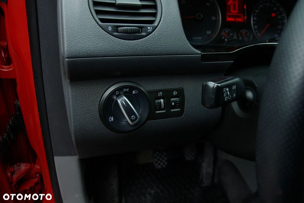 Volkswagen Caddy Maxi - 23