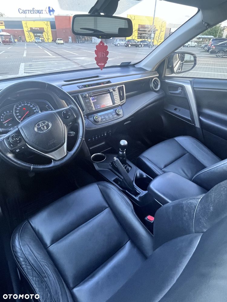 Toyota RAV4 2.2 D-4D Prestige - 9