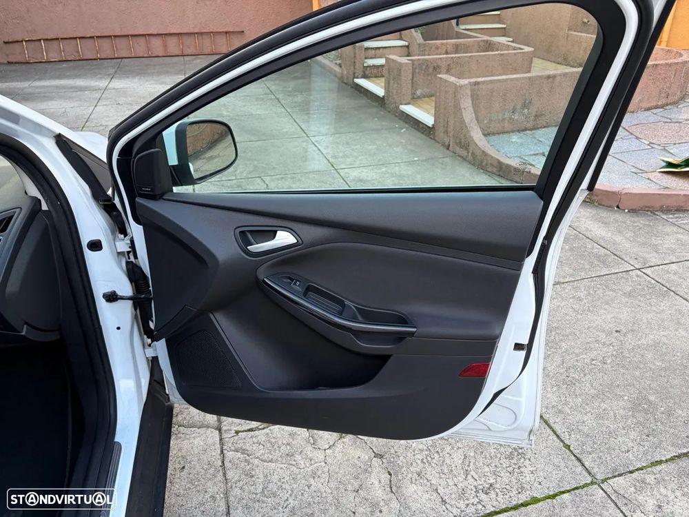 Ford Focus SW 1.5 TDCi Titanium - 31