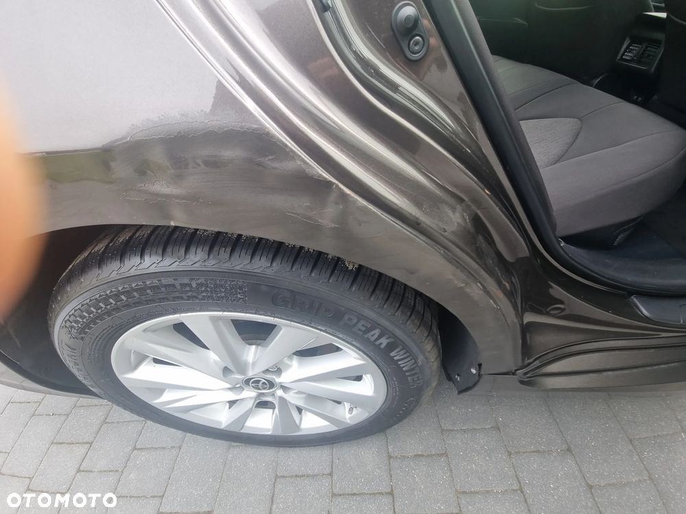 Toyota Camry 2.5 Hybrid Comfort CVT - 17