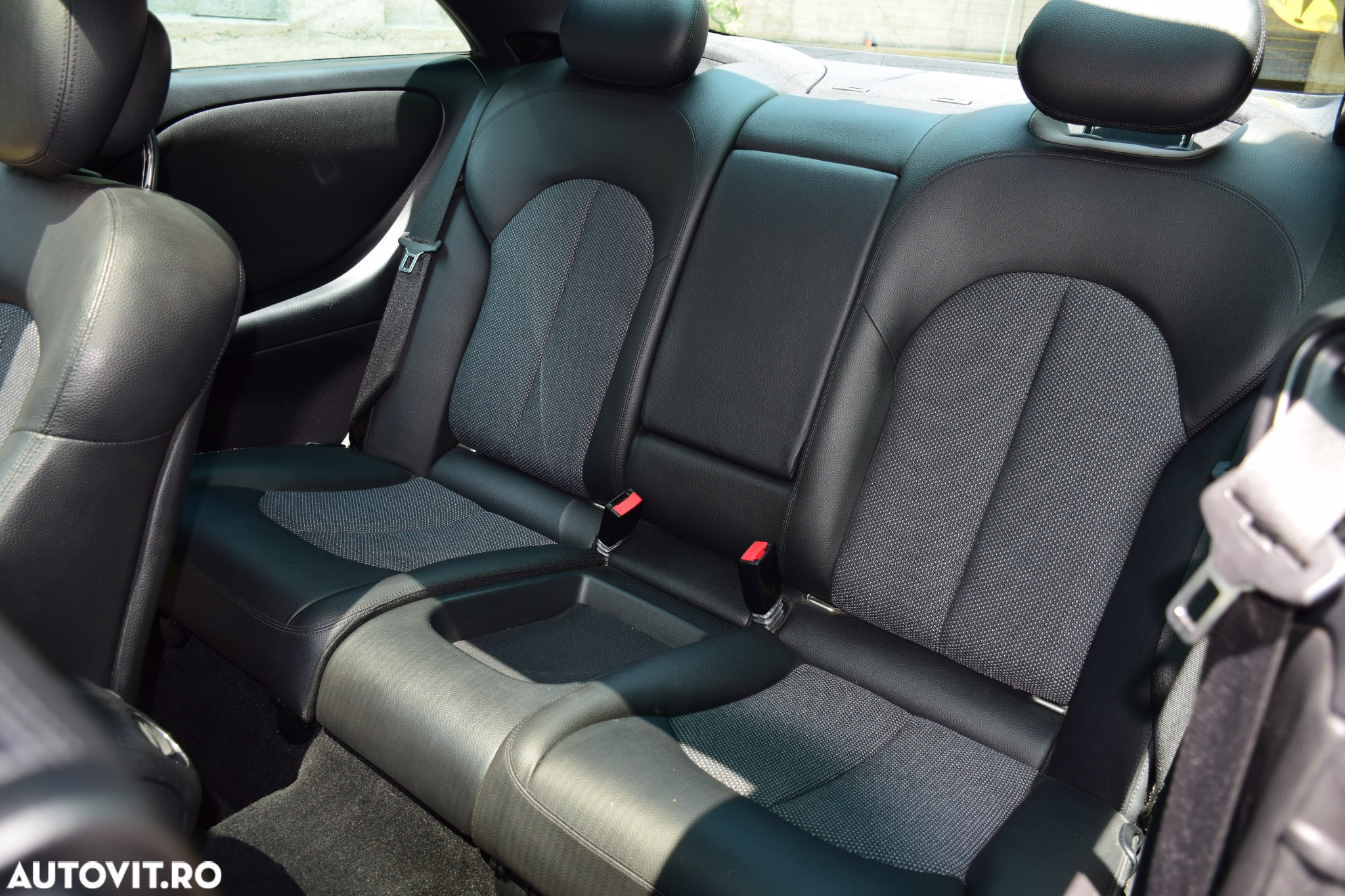 Mercedes-Benz CLK Coupe 200 Kompressor Automatik Avantgarde - 12