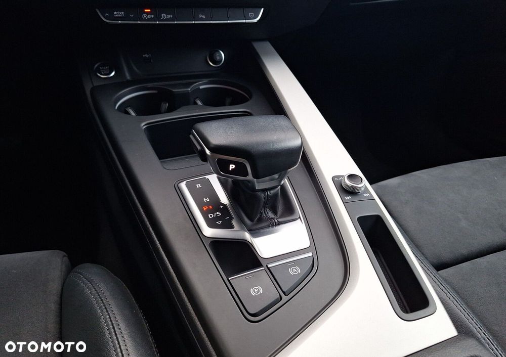 Audi A4 Limousine - 16