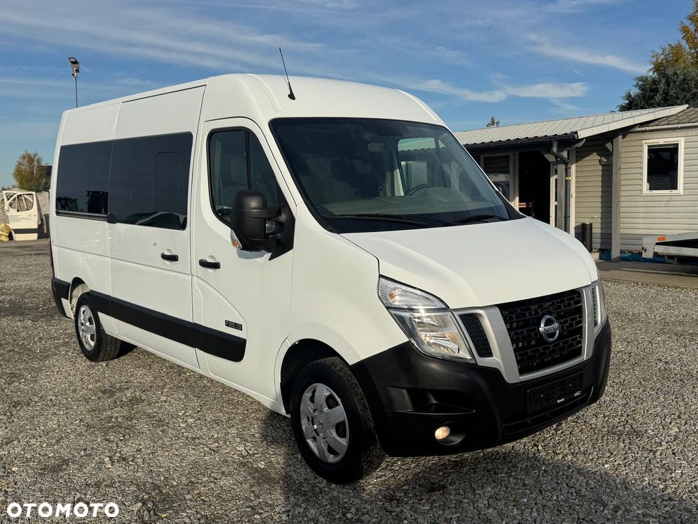 Nissan NV400