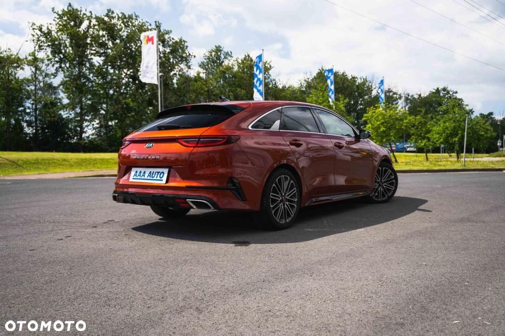 Kia ProCeed - 6