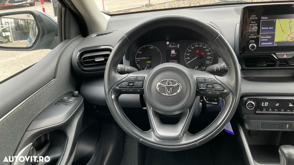 Toyota Yaris 1.5 VVT-i HSD Active - 17