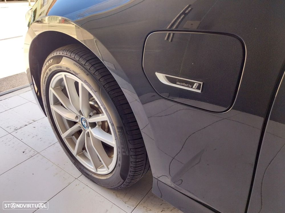 BMW 320 e Line Luxury Auto - 13