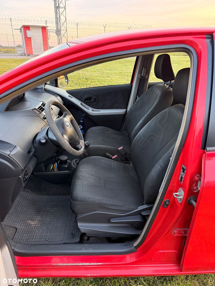 Toyota Yaris - 9