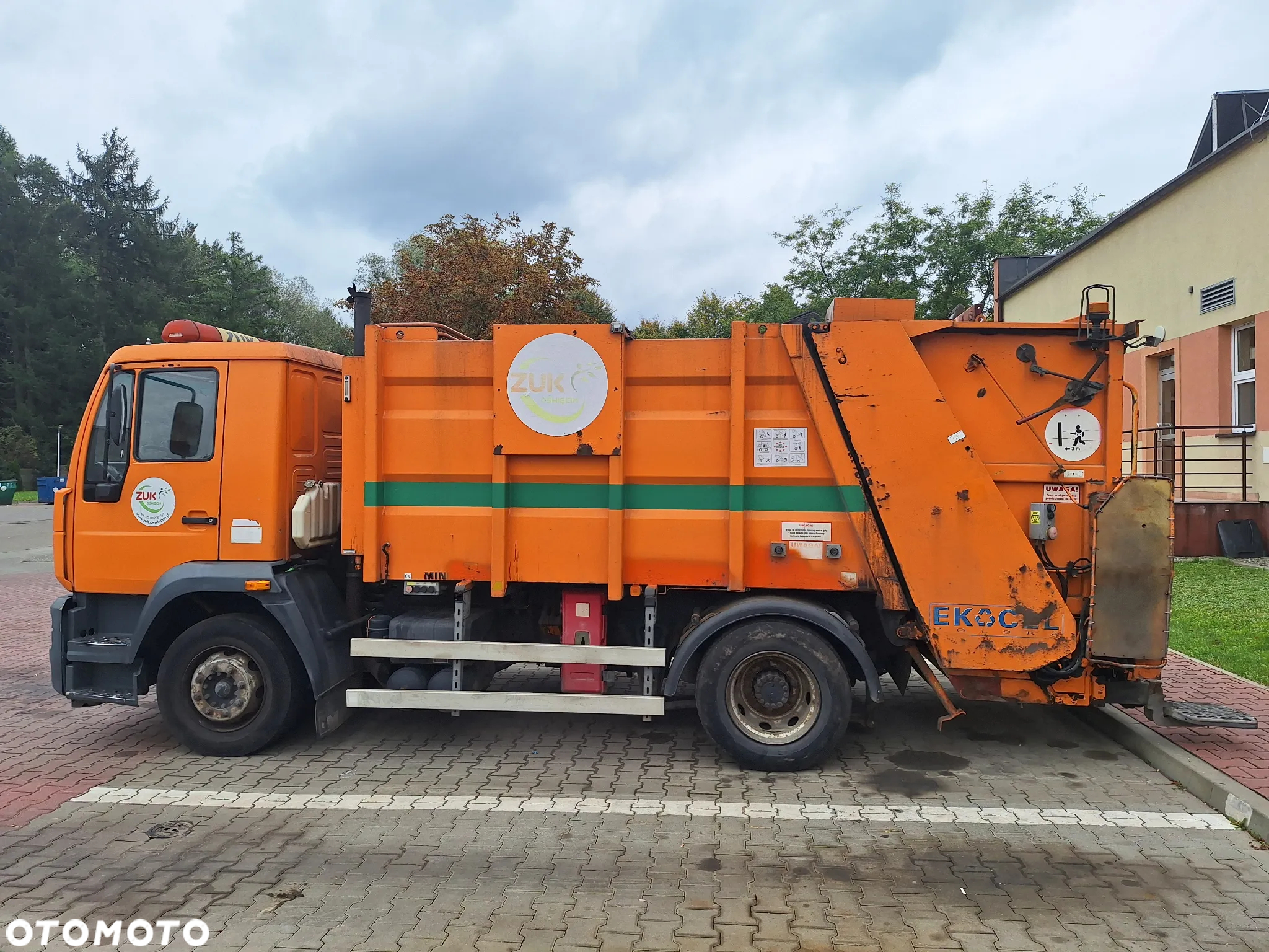 MAN LE - 7