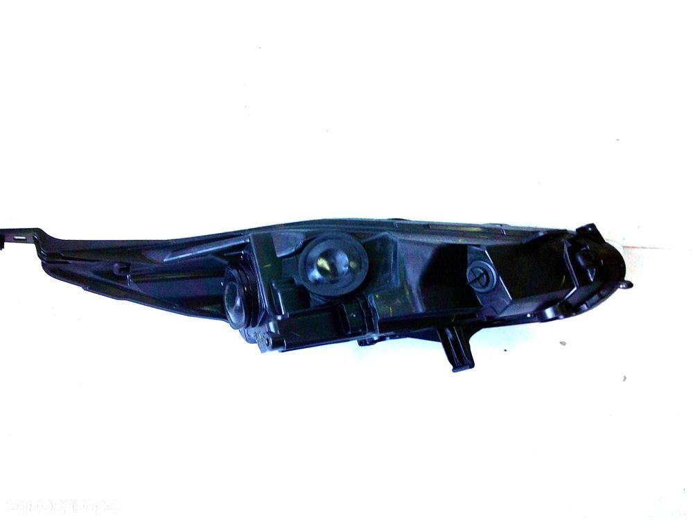ford fiesta mk7 lift lampa lewa z led nowa z uszk - 3
