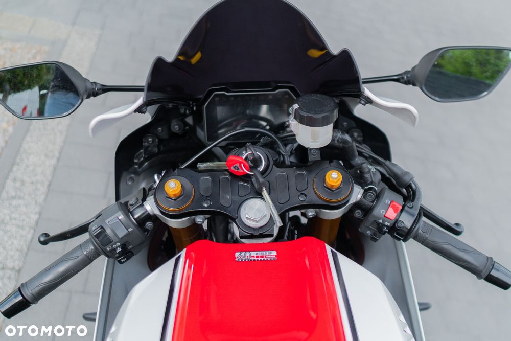 Yamaha R7 - 20