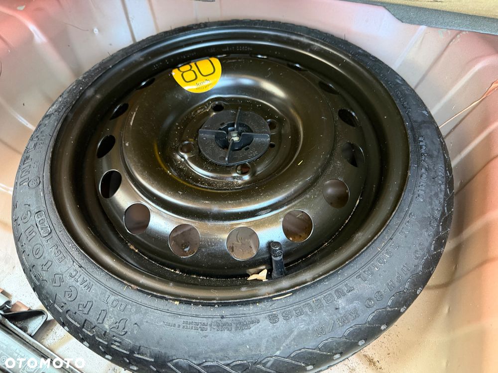 Nissan Micra 1.2 more - 8