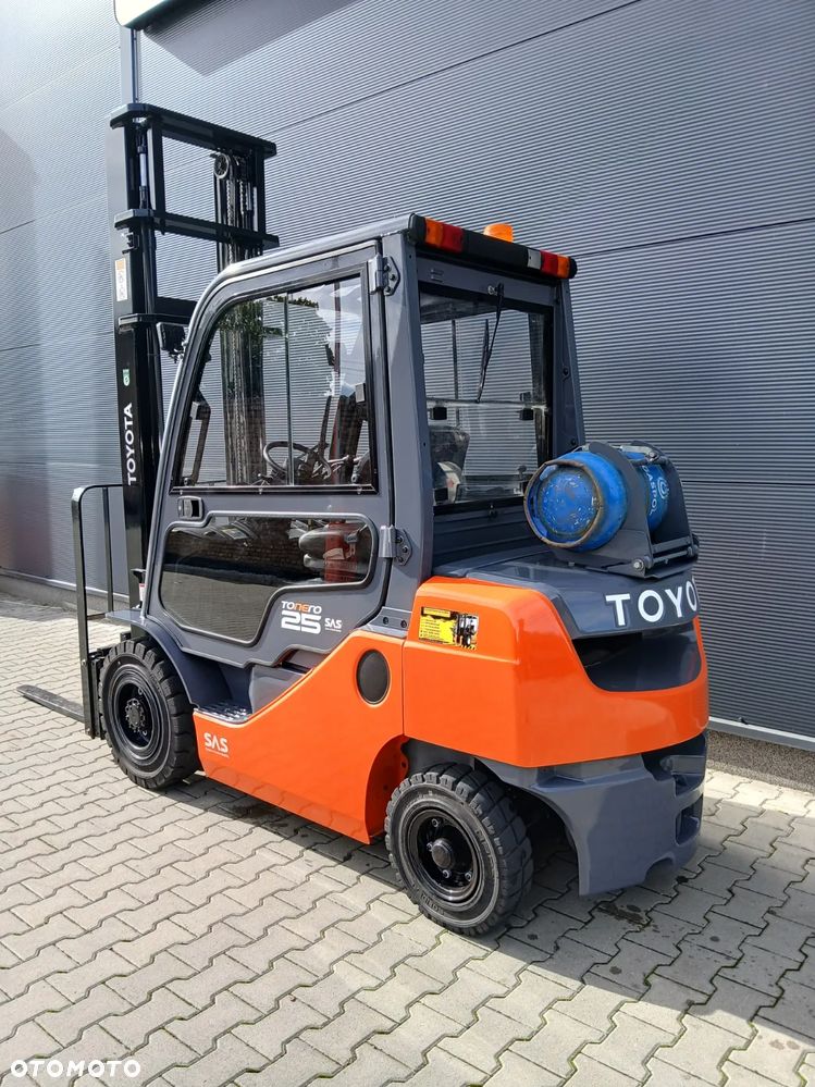 Toyota 02-8FGF25 - 5