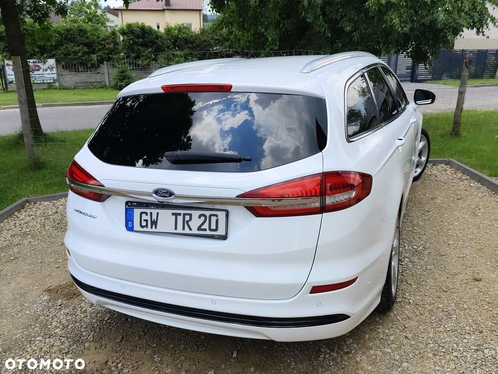 Ford Mondeo - 40