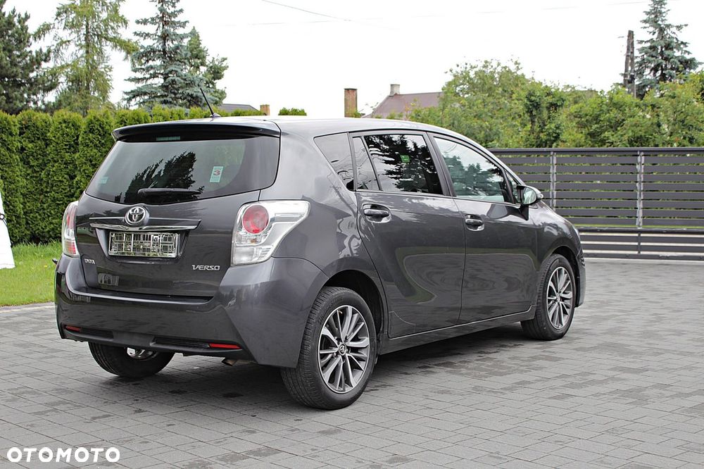 Toyota Verso 1.8 Prestige MS EU6 - 17