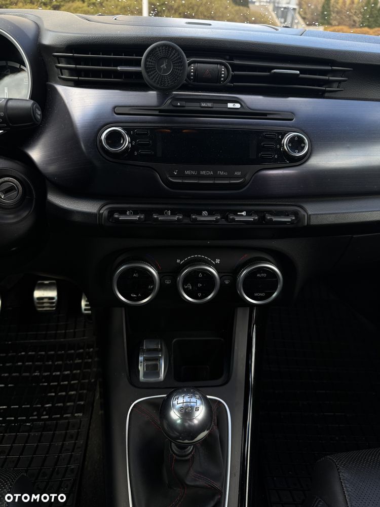 Alfa Romeo Giulietta 1.6 JTDM Progression - 12