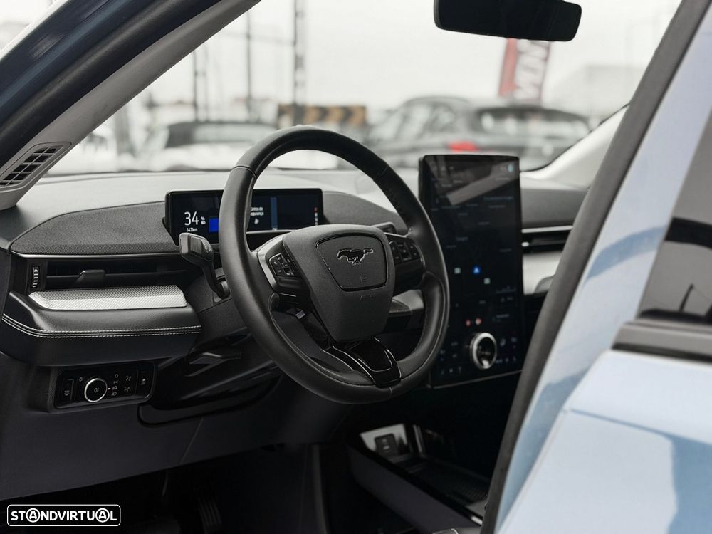 Ford Mustang Mach-E 75.7 kWh Base - 7