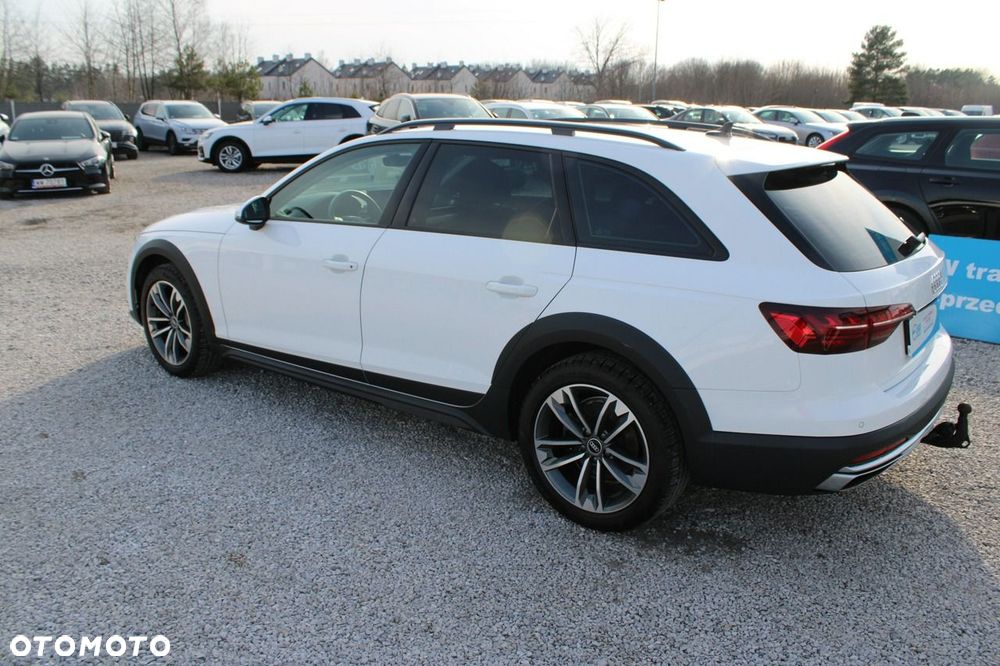 Audi A4 Allroad - 10
