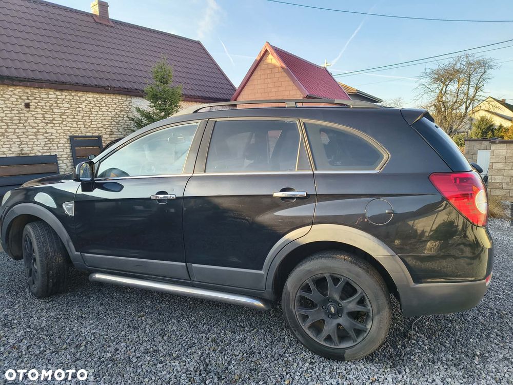Chevrolet Captiva 2.4 LS 5os - 4