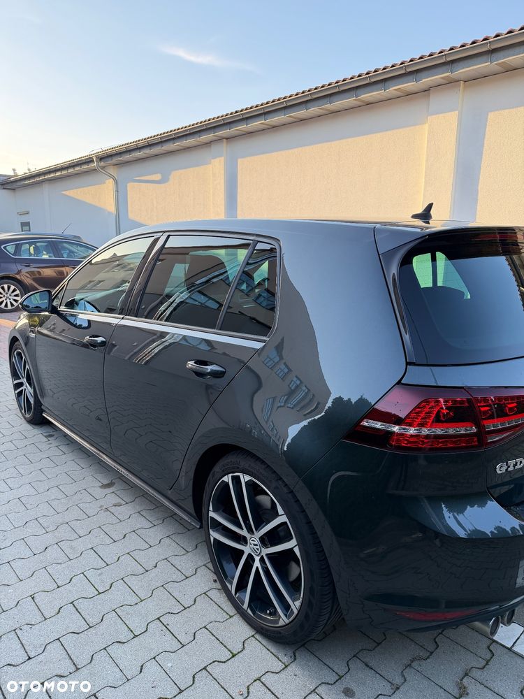 Volkswagen Golf 2.0 TDI BMT GTD DSG - 6