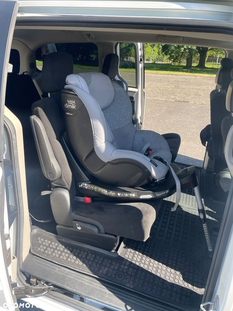 Dodge Grand Caravan - 17