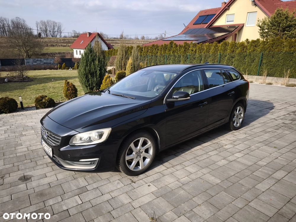 Volvo V60 D2 Geartronic Powershift Momentum - 4