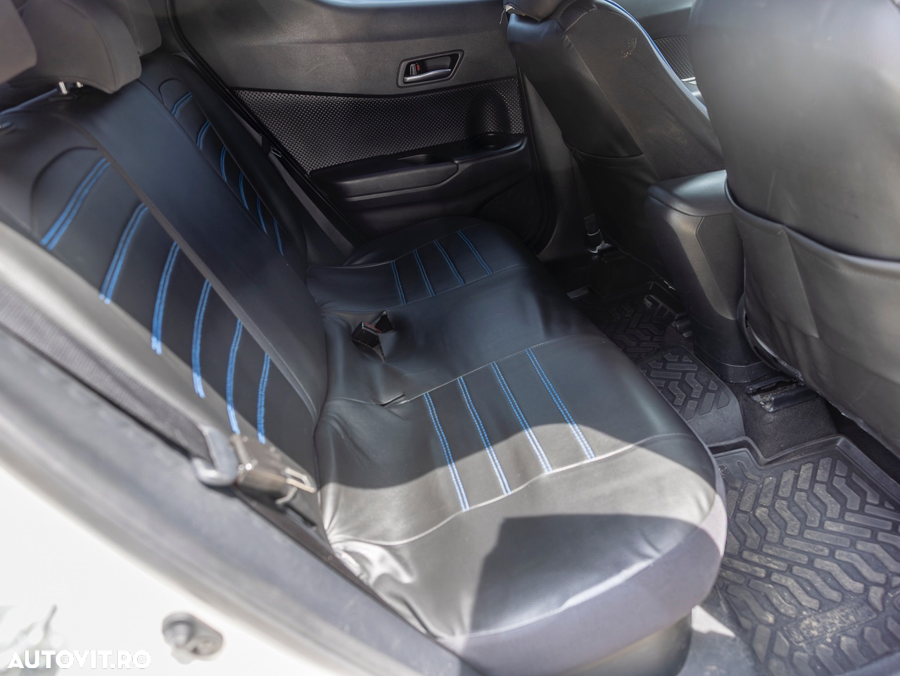 Toyota C-HR 1.8 HEV 140 CP 4x2 CVT Active - 5