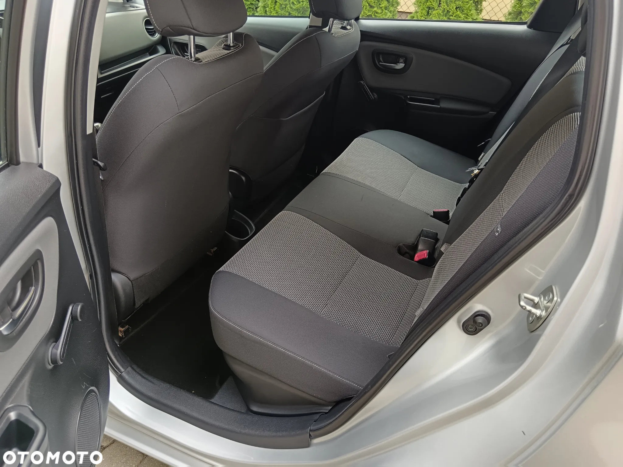 Toyota Yaris - 17
