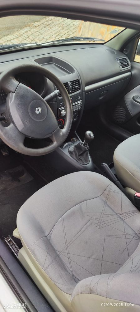 Renault Clio 1.5 dCi S - 8
