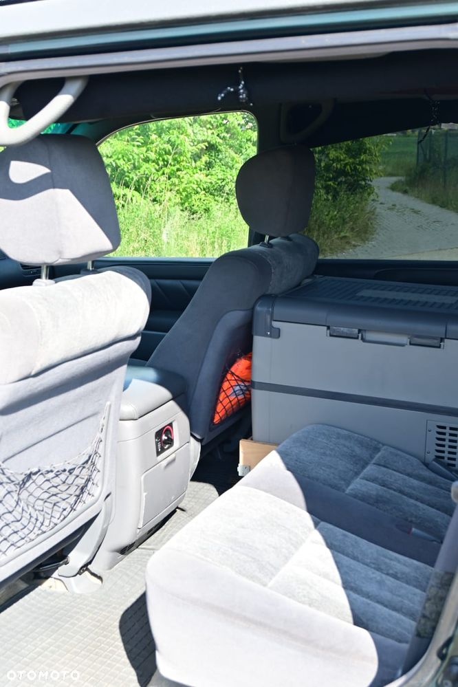 Toyota Land Cruiser 100 - 12